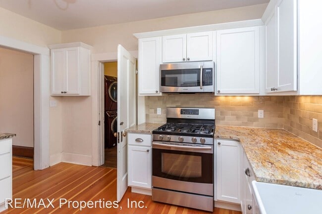 Building Photo - 3 br, 3 bath House - 1210 N. Weber Street