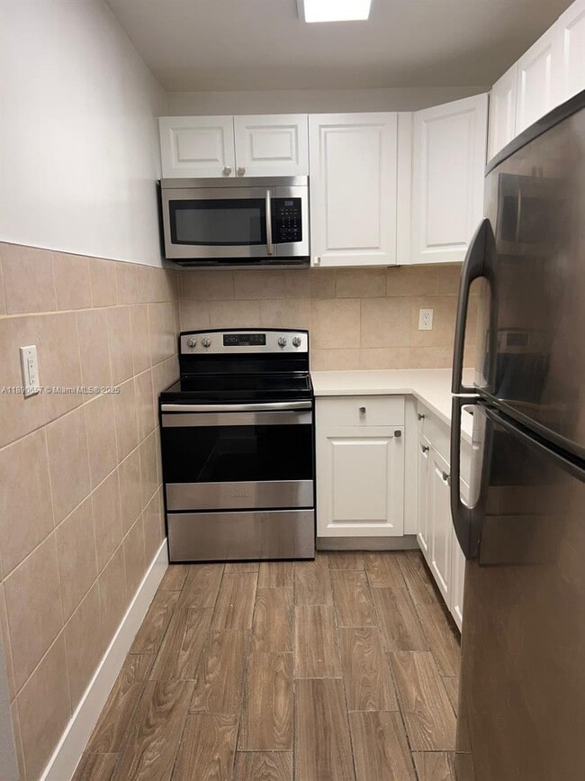 Building Photo - 271 Bonnie Blvd