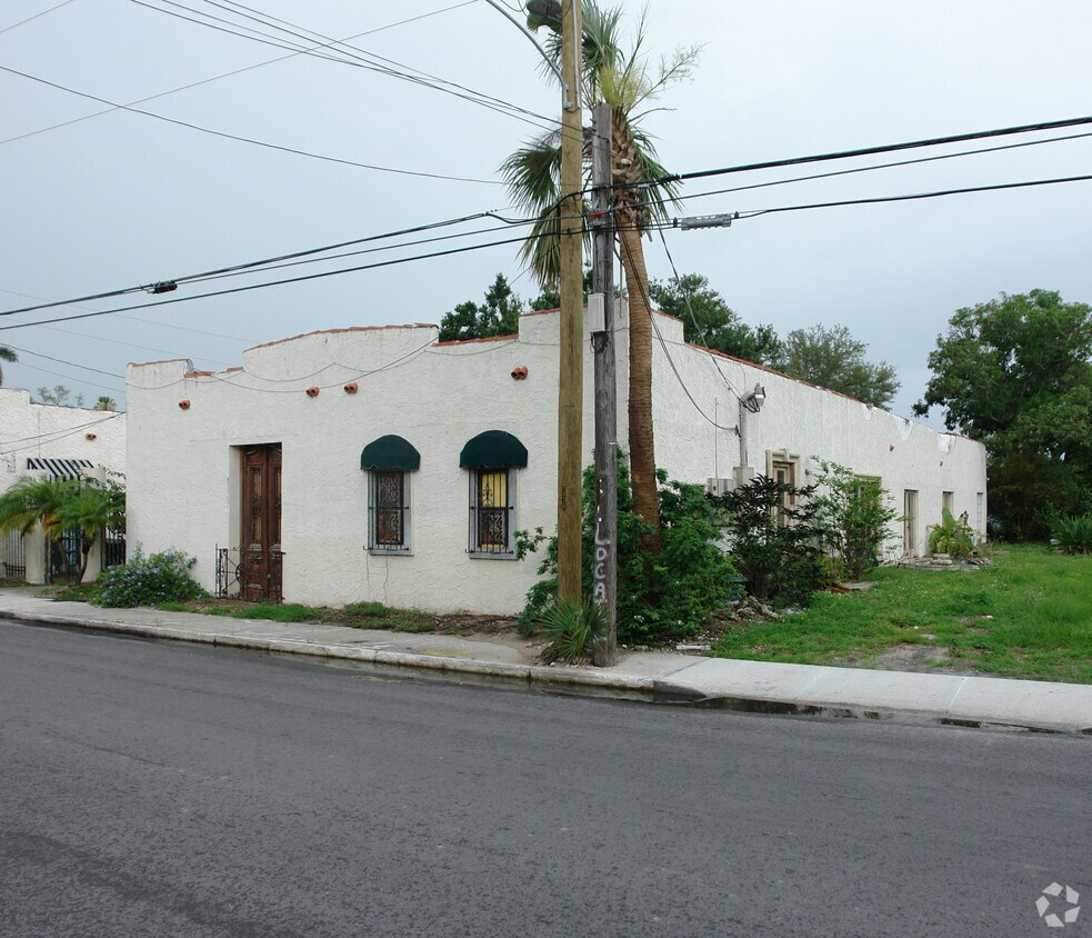 Primary Photo - 733-735 Las Olas Blvd