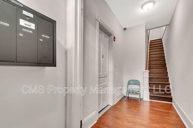 Foto del edificio - 442 W Hanover St