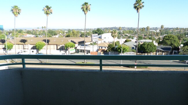 Foto del edificio - 5271 Huntington Dr N