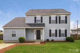 Building Photo - 10 Trowbridge Ct