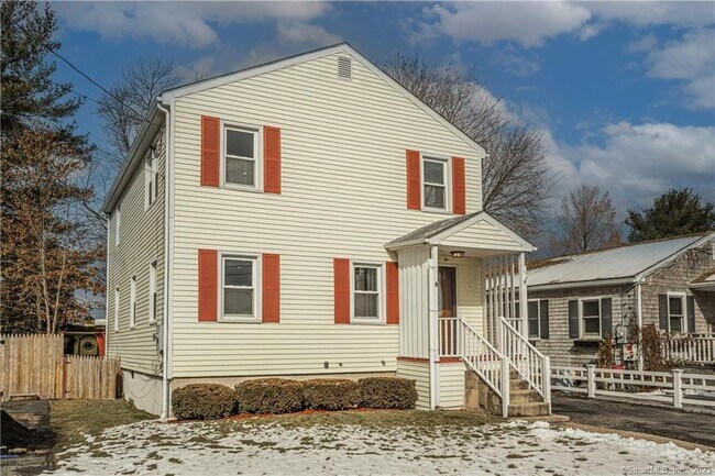Exterior - 32 Rippowam Rd