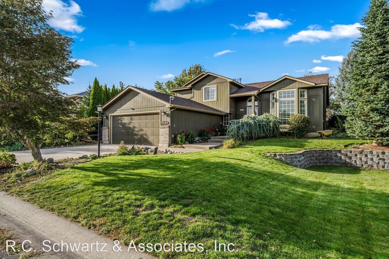 Primary Photo - 3 br, 3 bath House - 19127 E Baldwin Ln.
