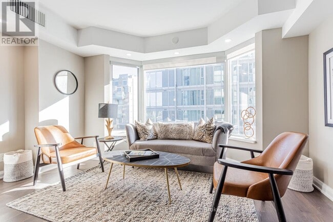 Photo du bâtiment - 155-2155 Yorkville Ave