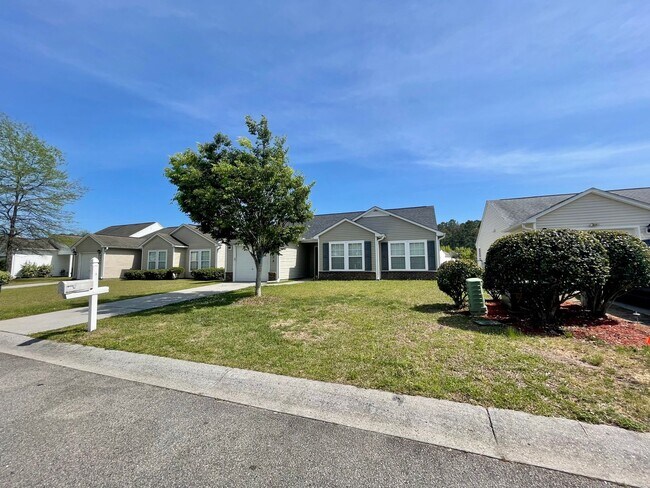 Foto del edificio - 3038 Regency Oaks Dr