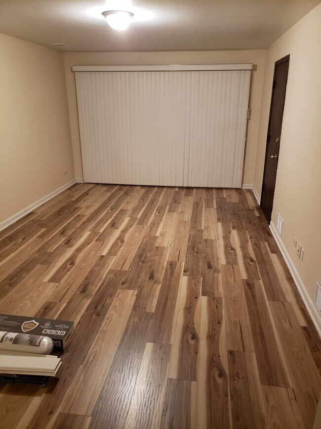 Living Room - 12215 S Spencer St
