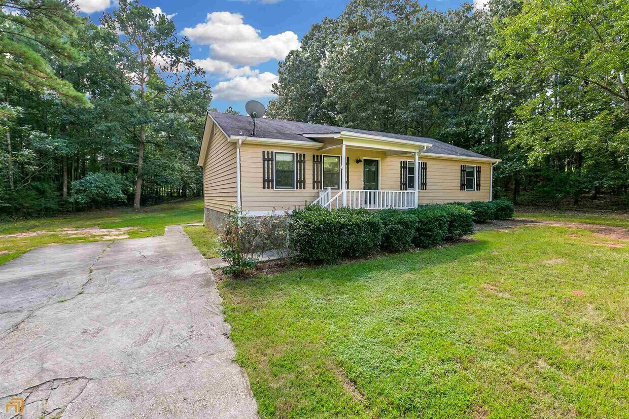 5240 Emmett Still Rd, Loganville, GA 30052 Apartment for Rent in