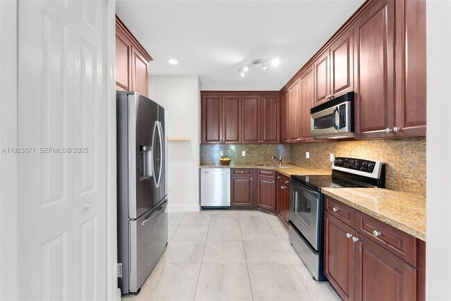 Building Photo - 13909 SW 86th Ct