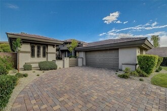 Building Photo - 49 Feather Sound Dr