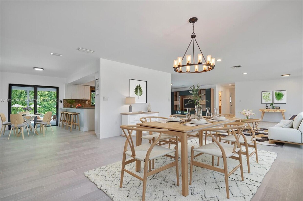 Foto principal - 1245 NE 85th St