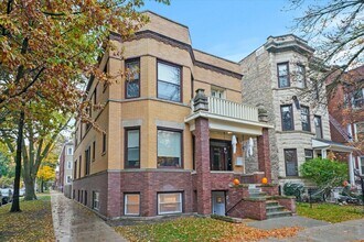 Building Photo - 2203 W Giddings St