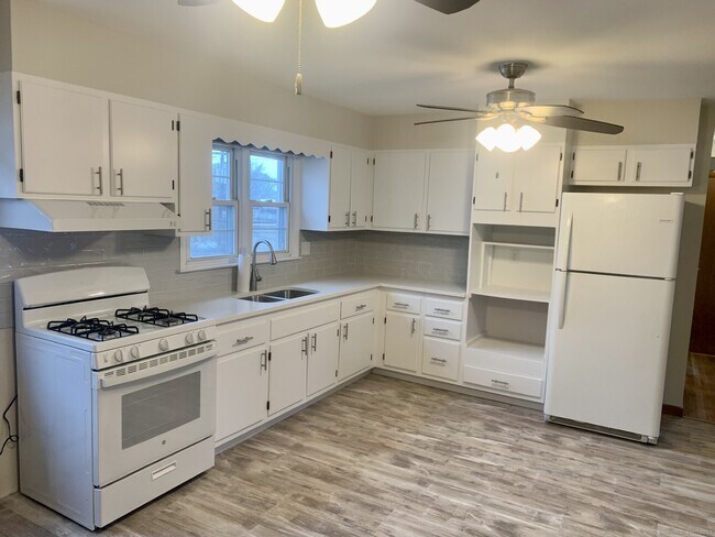 Foto del edificio - 640 Beechmont Ave