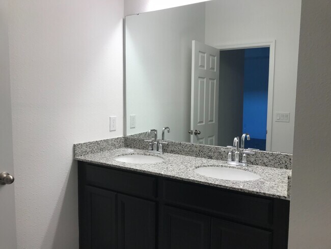Foto del edificio - 3 bedroom Watermark  Winter Garden Townhouse for rent