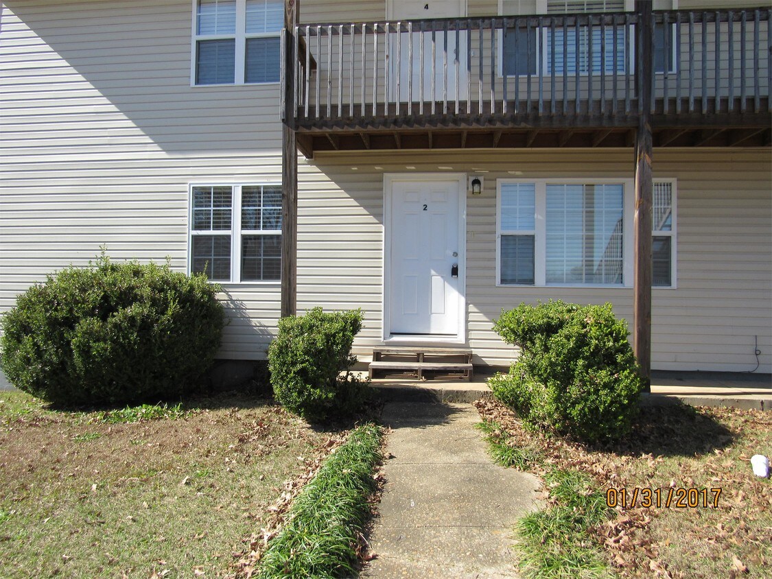 203 Glenwood Ln Unit 2, Enterprise, AL 36330 Apartment for Rent in