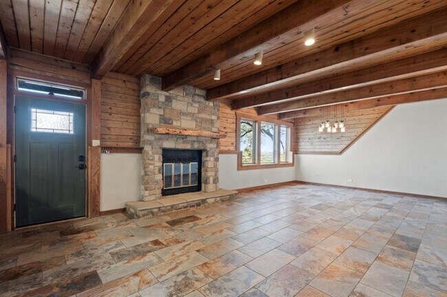 Foto del edificio - 180 Bradley Ln
