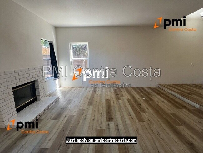 Foto del edificio - 132 Harris Cir
