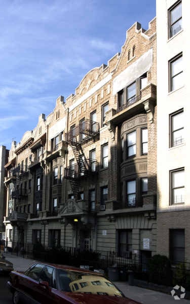 Primary Photo - 711 Saint Marks Ave