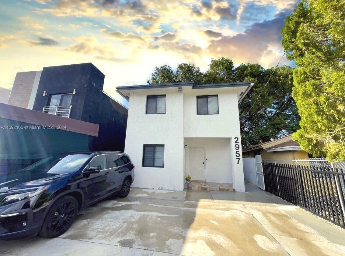 Foto principal - 2957 Northwest 45th Street Apt #2957, Miam...