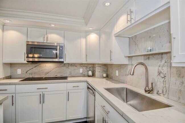Foto del edificio - 2901 S Ocean Blvd