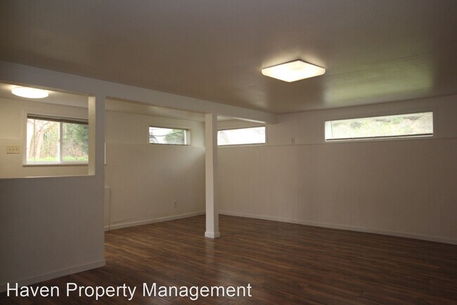 Foto del edificio - 3 br, 1 bath House - 2411 SW Graham Street