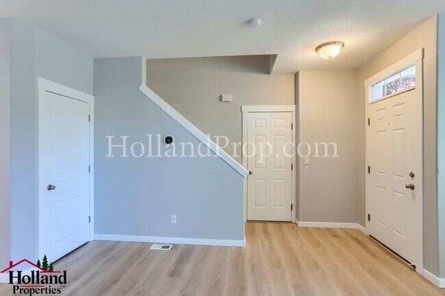 Foto del edificio - Gorgeous Beaverton Single-Family Home!!! N...