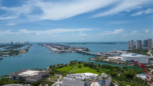 Foto del edificio - 1100 Biscayne Blvd