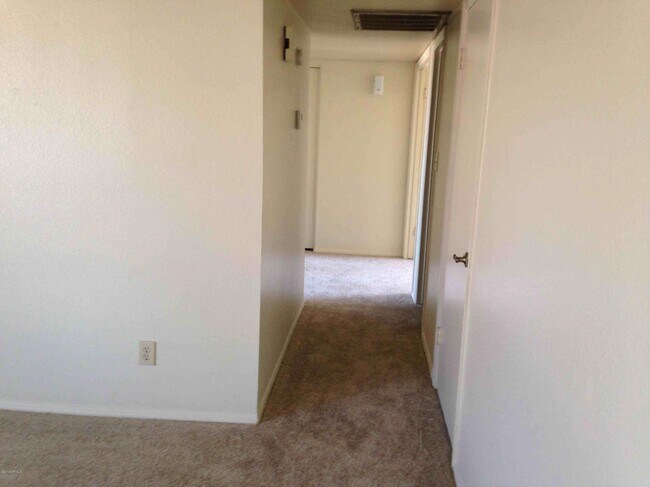 Foto del edificio - 2263 E Garnet Ave