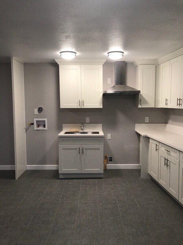 Foto principal - 3256 53rd St