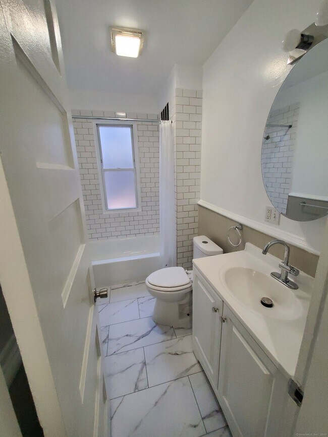 Foto del edificio - 432 Dixwell Ave