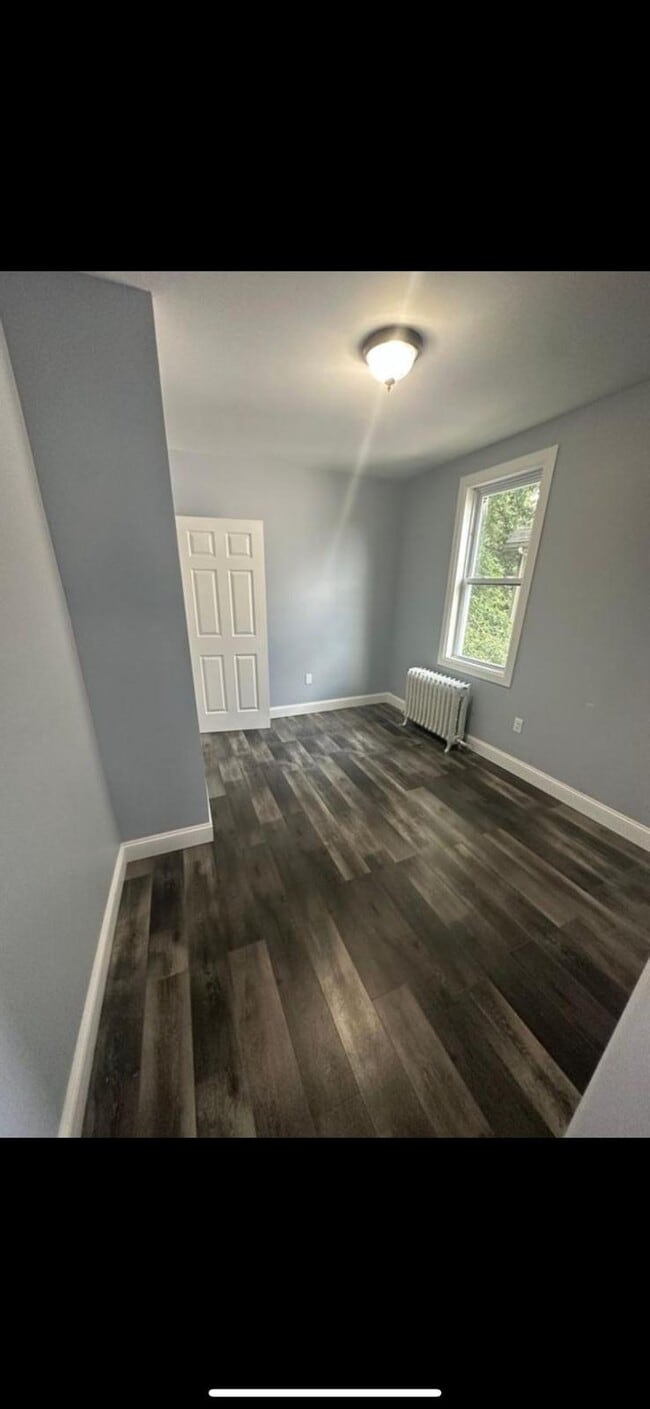 Building Photo - 921 Post Ave