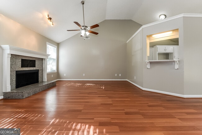 Foto del edificio - 45 Belmont Cove