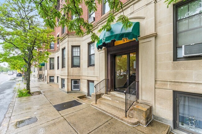 Foto del edificio - 57 Brighton Ave