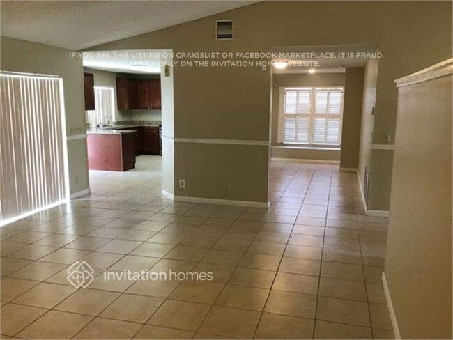 Building Photo - 5016 NW 66th Dr