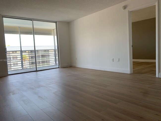 Building Photo - 3600 NE 170th St