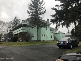 Building Photo - 600 1st St