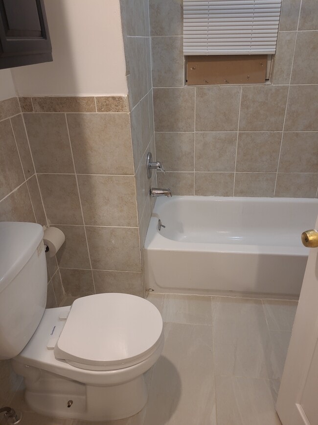 Building Photo - 81 Crawford St