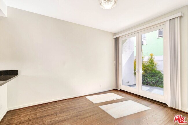 Foto del edificio - 811 21st St