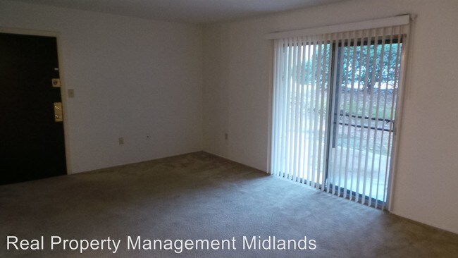 Foto del edificio - 601 Riverhill Cir
