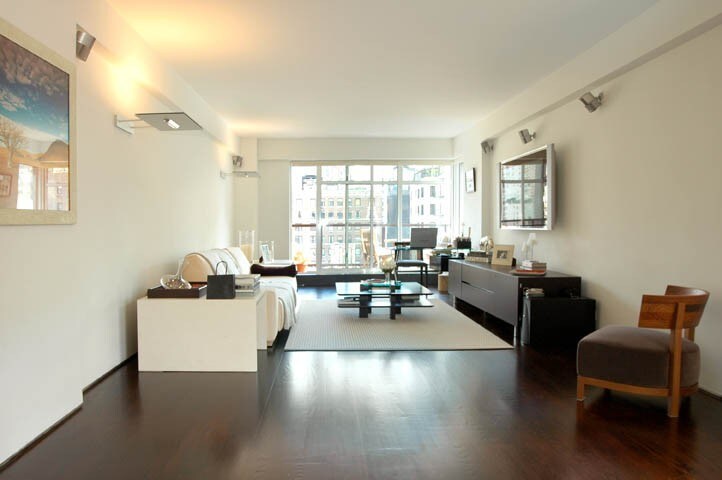 Primary Photo - 717 Park Ave