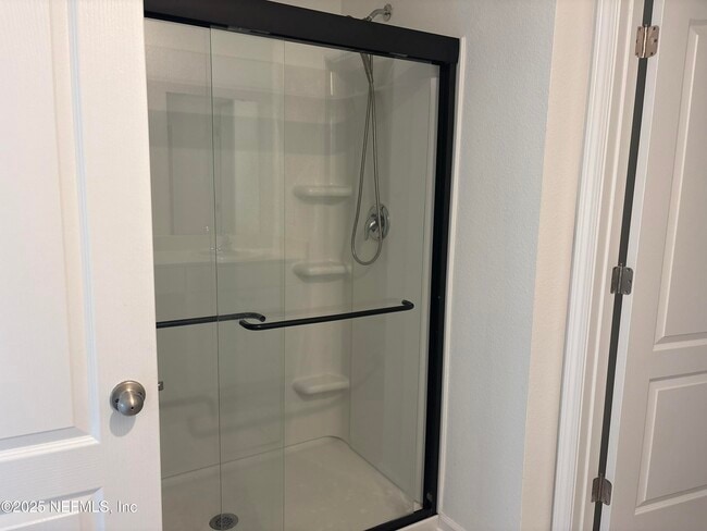 Foto del edificio - 49 Blue Hvn Rd