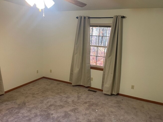 Foto del edificio - 6268 Barney Rd