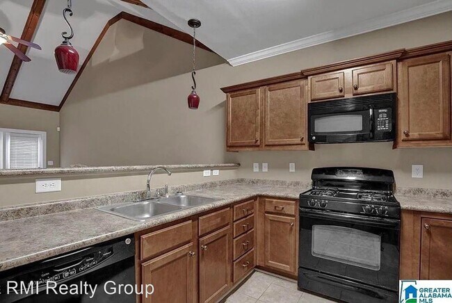 Building Photo - 2 br, 2 bath House - 147 Singapore Circle