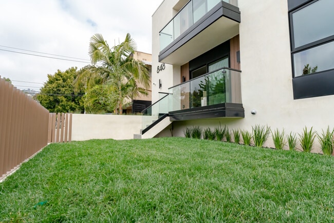 Building Photo - The Madison