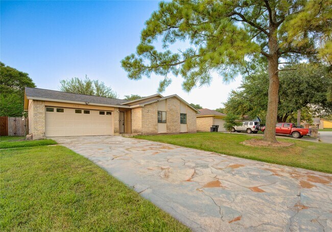 Foto del edificio - 1510 Chestnut Tree Ln