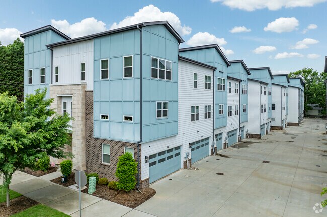 Building Photo - 1124 E 36th St