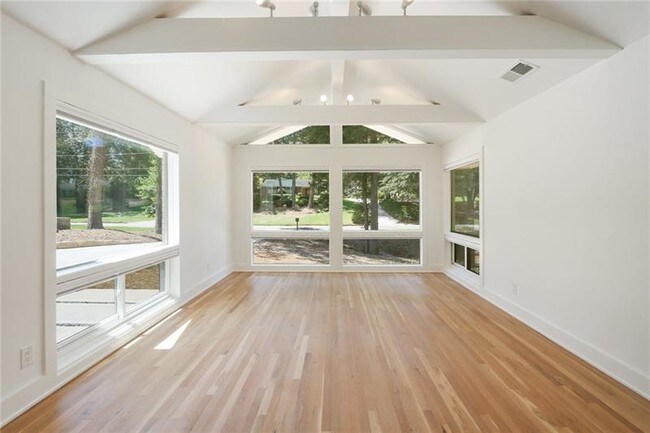 Foto del edificio - 460 Bridges Creek Trail NE