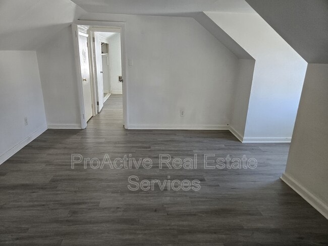 Building Photo - 3625 S Warwick Cir