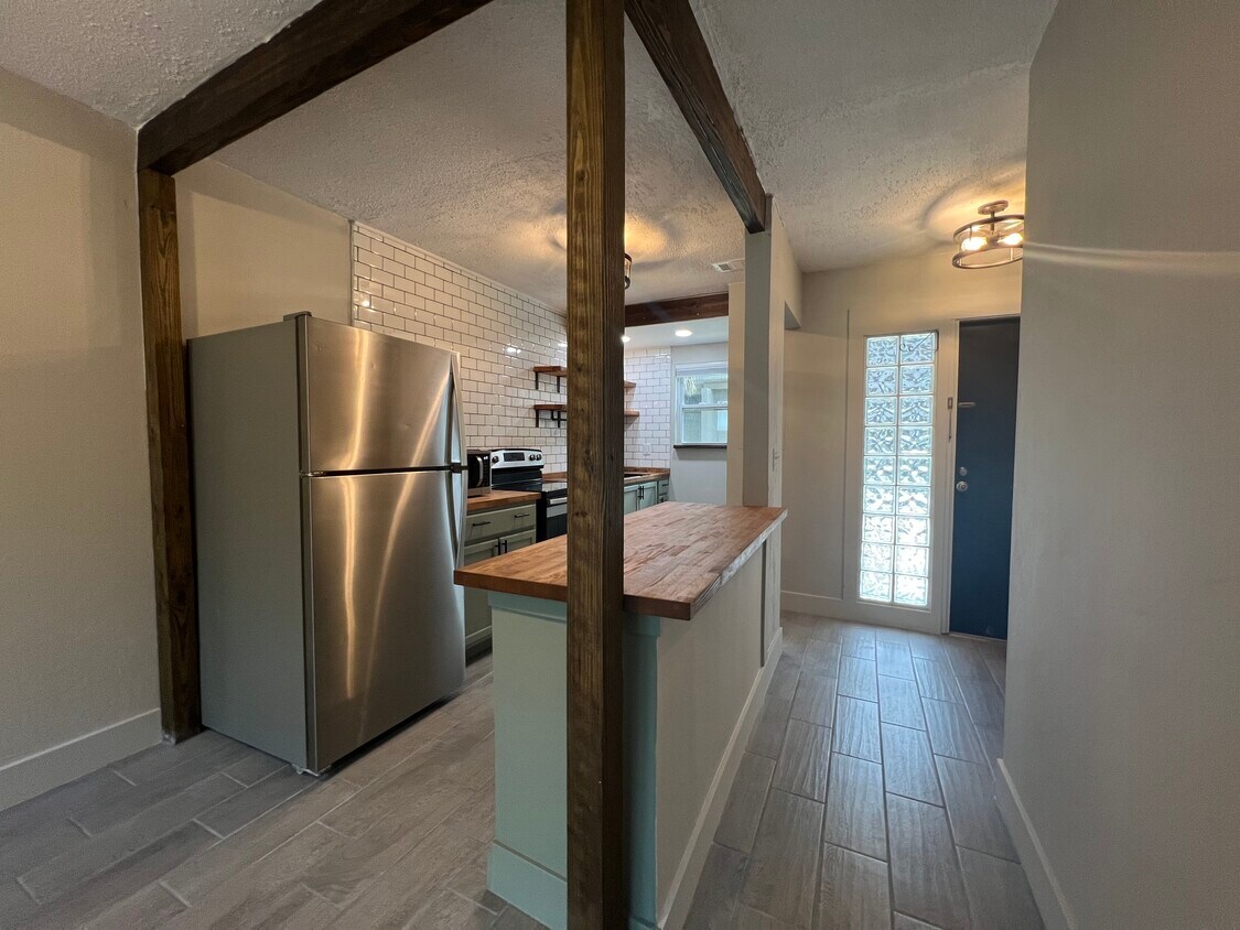 Foto principal - 711 SW 75th St