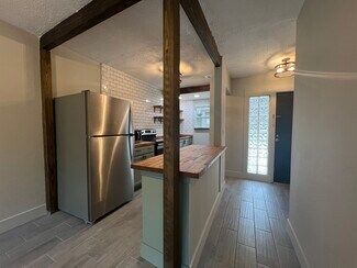 Building Photo - 711 SW 75th St